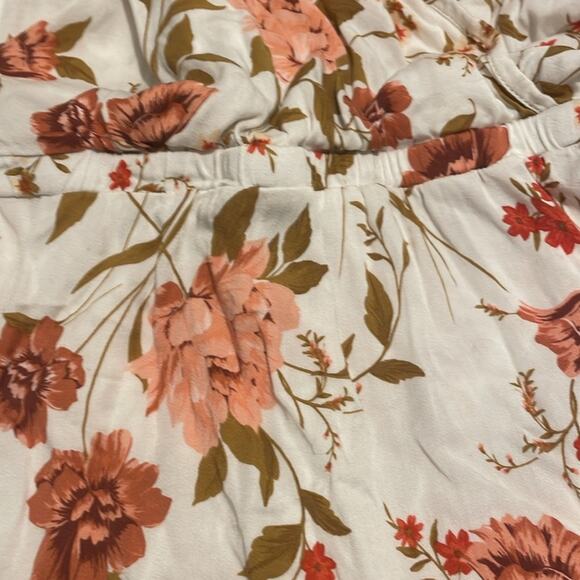 Torrid Brand Challis Babydoll Tie Front V Neck Floral Blouse Shirt Women's 2X - Picture 4 of 5